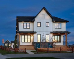 159 Royston Green NW Calgary, AB T3L 0N8