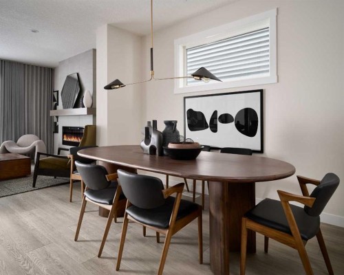 124 Royston Gardens Nw, Calgary, AB - Indoor Photo Showing Dining Room