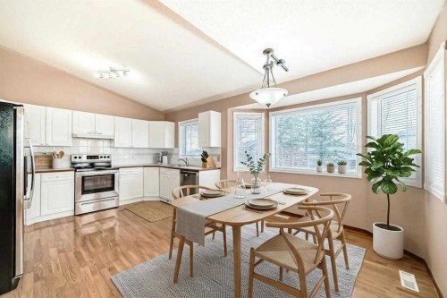 37 Arbour Wood Place Nw, Calgary, AB - Indoor