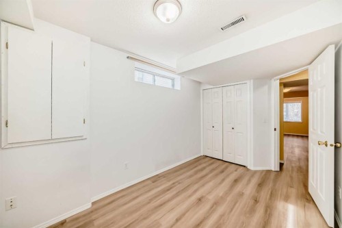 37 Arbour Wood Place Nw, Calgary, AB - Indoor Photo Showing Other Room