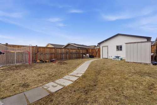 53 Amery Crescent, Crossfield, AB - Outdoor