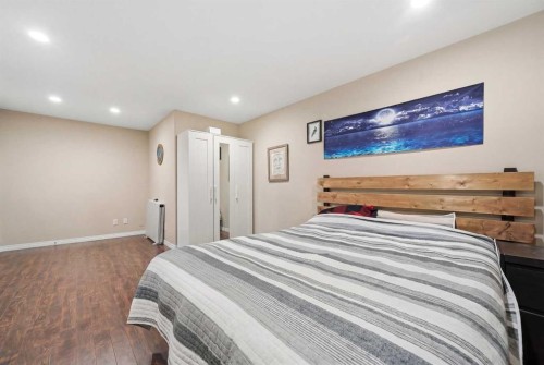 15 Cranberry Square Se, Calgary, AB 