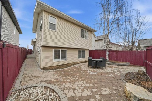 15 Cranberry Square Se, Calgary, AB 