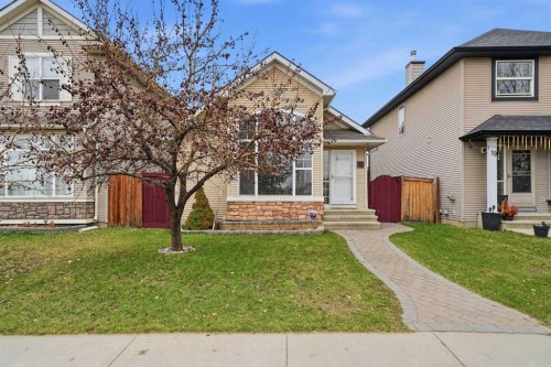 15 Cranberry Square Se, Calgary, AB 