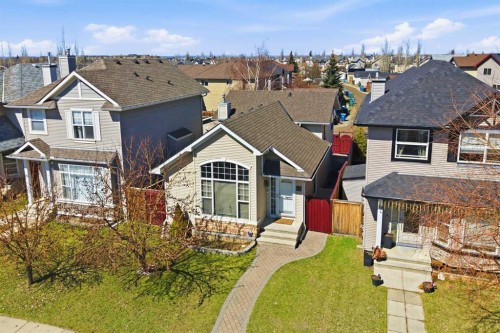 15 Cranberry Square Se, Calgary, AB 