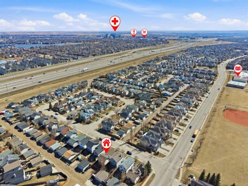 15 Cranberry Square Se, Calgary, AB 