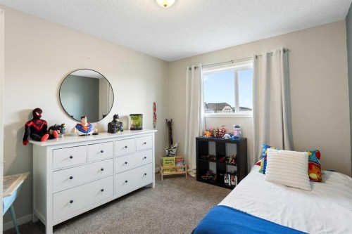 44 Marquis Link Se, Calgary, AB - Indoor Photo Showing Bedroom