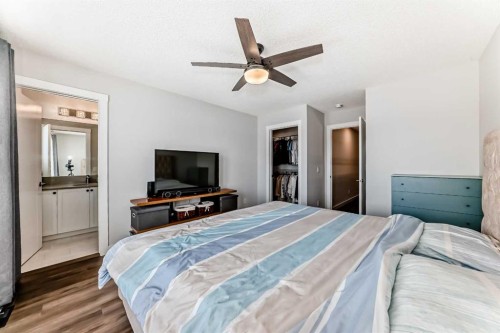 172 Rowmont Boulevard Nw, Calgary, AB - Indoor Photo Showing Bedroom