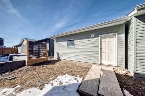 172 Rowmont Boulevard Nw, Calgary, AB - Outdoor