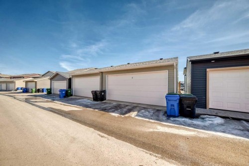 172 Rowmont Boulevard Nw, Calgary, AB - Outdoor