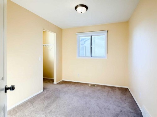 21 Panamount Hill Nw, Calgary, AB - Indoor Photo Showing Other Room