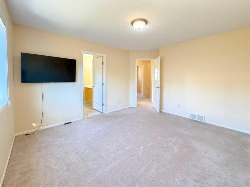 21 Panamount Hill Nw, Calgary, AB - Indoor Photo Showing Other Room