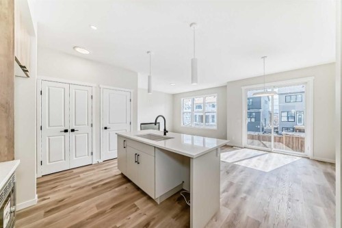 1069 Sawgrass Link Nw, Airdrie, AB - Indoor Photo Showing Kitchen