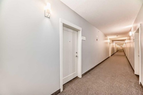 211-10 Walgrove Se, Calgary, AB - Indoor Photo Showing Other Room