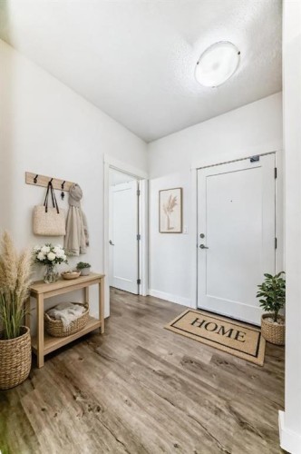 211-10 Walgrove Se, Calgary, AB - Indoor Photo Showing Other Room