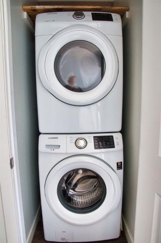 112-1740 9 Street Nw, Calgary, AB - Indoor Photo Showing Laundry Room