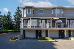 362 Regal Park NE Calgary, AB T2E 0S6