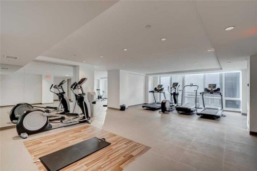 404-615 6 Avenue Se, Calgary, AB - Indoor Photo Showing Gym Room