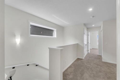 106 Corner Glen Grove Ne, Calgary, AB - Indoor Photo Showing Other Room