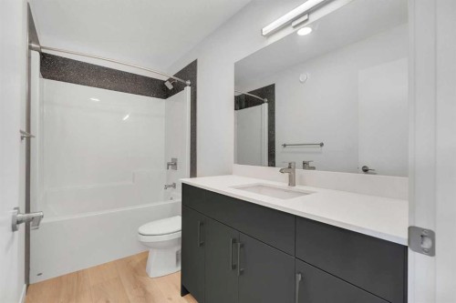 15 Heritage Heath, Cochrane, AB - Indoor Photo Showing Bathroom