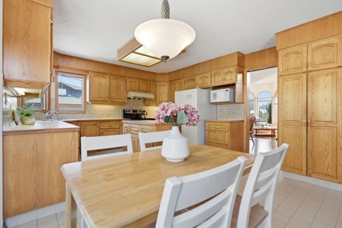 30 Edgeview Road Nw, Calgary, AB - Indoor