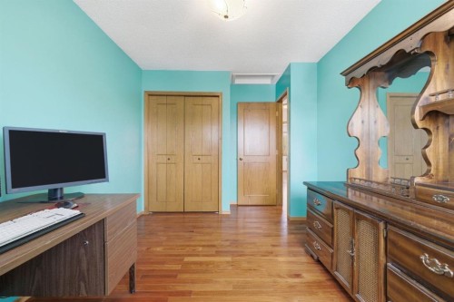 30 Edgeview Road Nw, Calgary, AB - Indoor