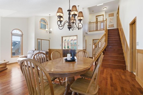 30 Edgeview Road Nw, Calgary, AB - Indoor Photo Showing Dining Room