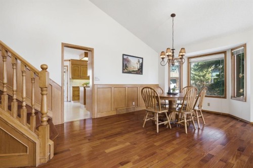 30 Edgeview Road Nw, Calgary, AB - Indoor Photo Showing Dining Room