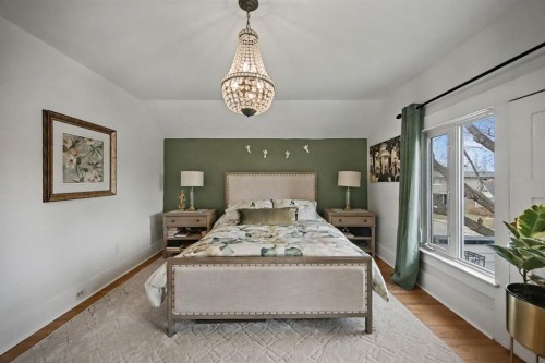 223 2 Avenue Ne, Calgary, AB - Indoor Photo Showing Bedroom