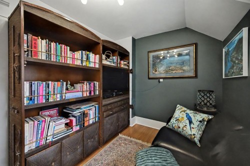 223 2 Avenue Ne, Calgary, AB - Indoor