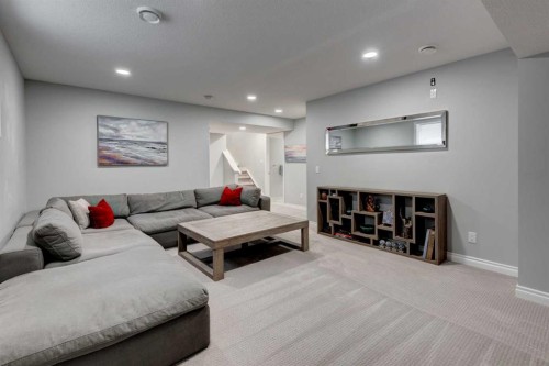 41 Chapman Close Se, Calgary, AB - Indoor