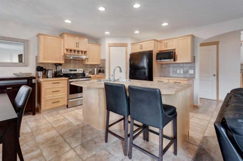 41 Chapman Close Se, Calgary, AB - Indoor Photo Showing Kitchen With Stainless Steel Kitchen