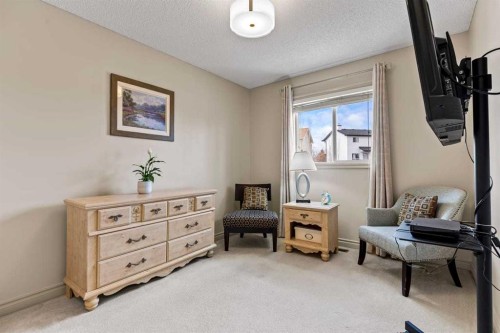 310 Somerset Drive Sw, Calgary, AB - Indoor