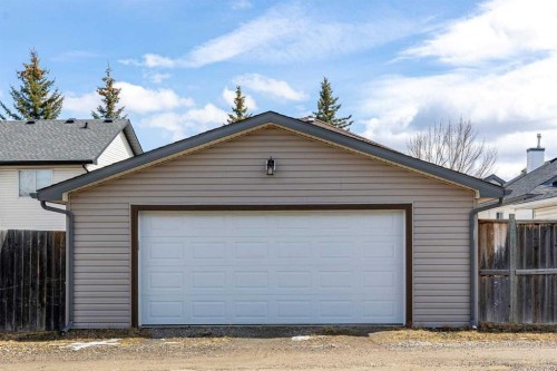 310 Somerset Drive Sw, Calgary, AB - Outdoor With Exterior