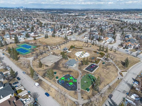 310 Somerset Drive Sw, Calgary, AB - Outdoor With View