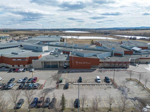 310 Somerset Drive Sw, Calgary, AB - Outdoor With View