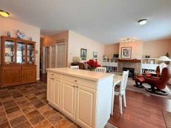 109-2850 51 Street SW Calgary, AB T3E 6S7