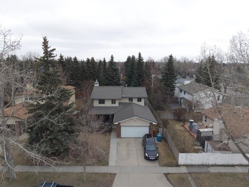 983 Woodbine Boulevard Sw, Calgary, AB - Outdoor