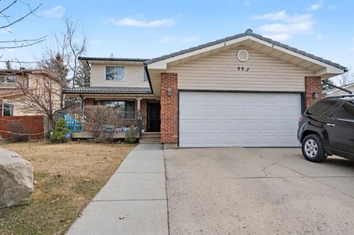 983 Woodbine Boulevard Sw, Calgary, AB - Outdoor