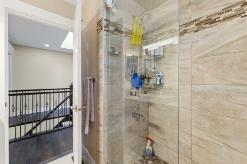 171 Coral Springs Park Ne, Calgary, AB - Indoor Photo Showing Bathroom