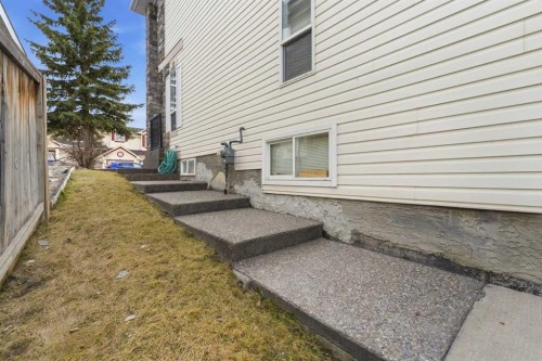 171 Coral Springs Park Ne, Calgary, AB - Outdoor