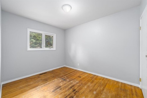 4510 Forman Crescent Se, Calgary, AB - Indoor Photo Showing Other Room