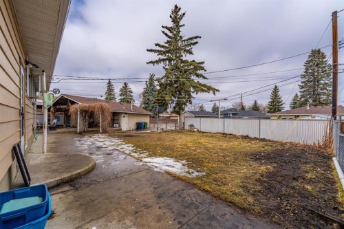 4510 Forman Crescent Se, Calgary, AB - Outdoor