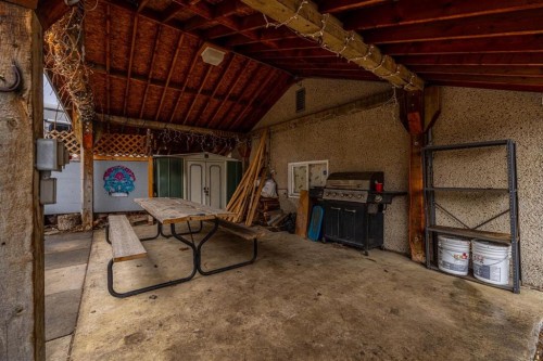 4510 Forman Crescent Se, Calgary, AB - Indoor Photo Showing Other Room