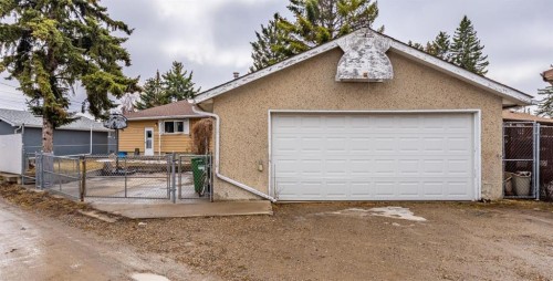 4510 Forman Crescent Se, Calgary, AB - Outdoor With Exterior