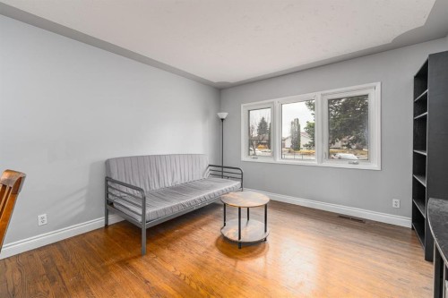 4510 Forman Crescent Se, Calgary, AB - Indoor