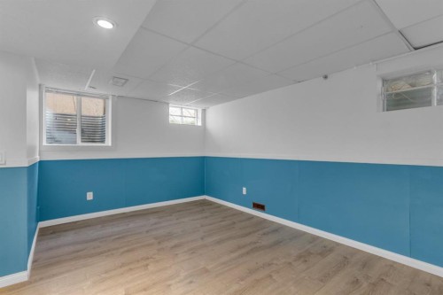 220 Cedarbrook Bay Sw, Calgary, AB - Indoor Photo Showing Other Room