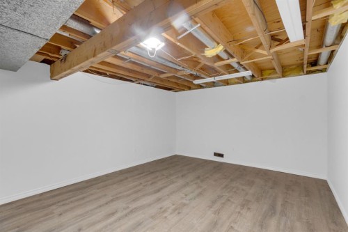 220 Cedarbrook Bay Sw, Calgary, AB - Indoor