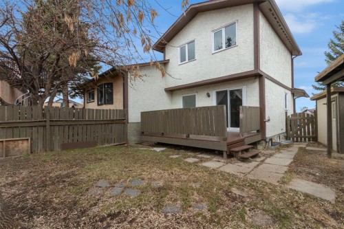 220 Cedarbrook Bay Sw, Calgary, AB - Outdoor