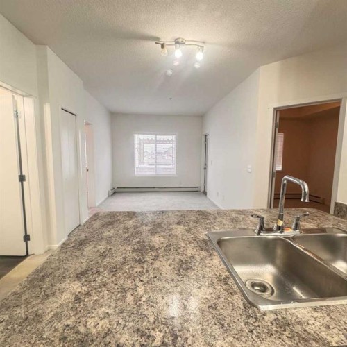 4641-128 Avenue, Calgary, AB 